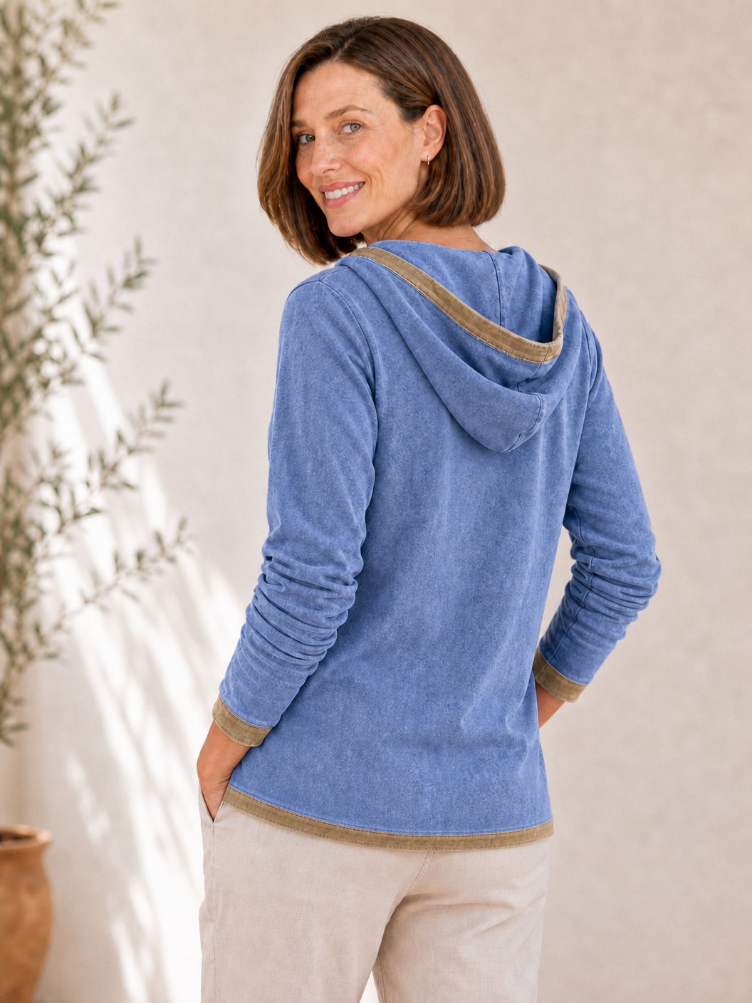 100% Washed Cotton Hooded Top